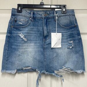 Kancan Jean skirt….. size large